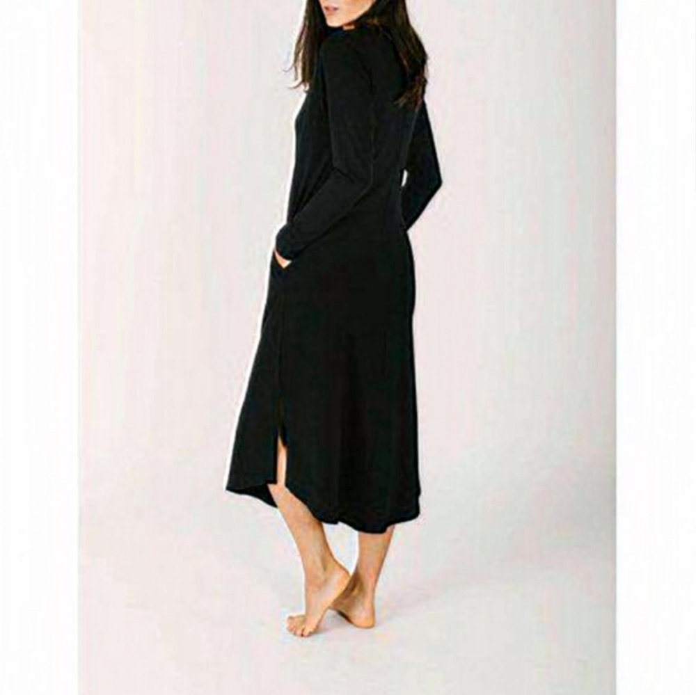 Women’s Black Long Sleeve Midi Dress